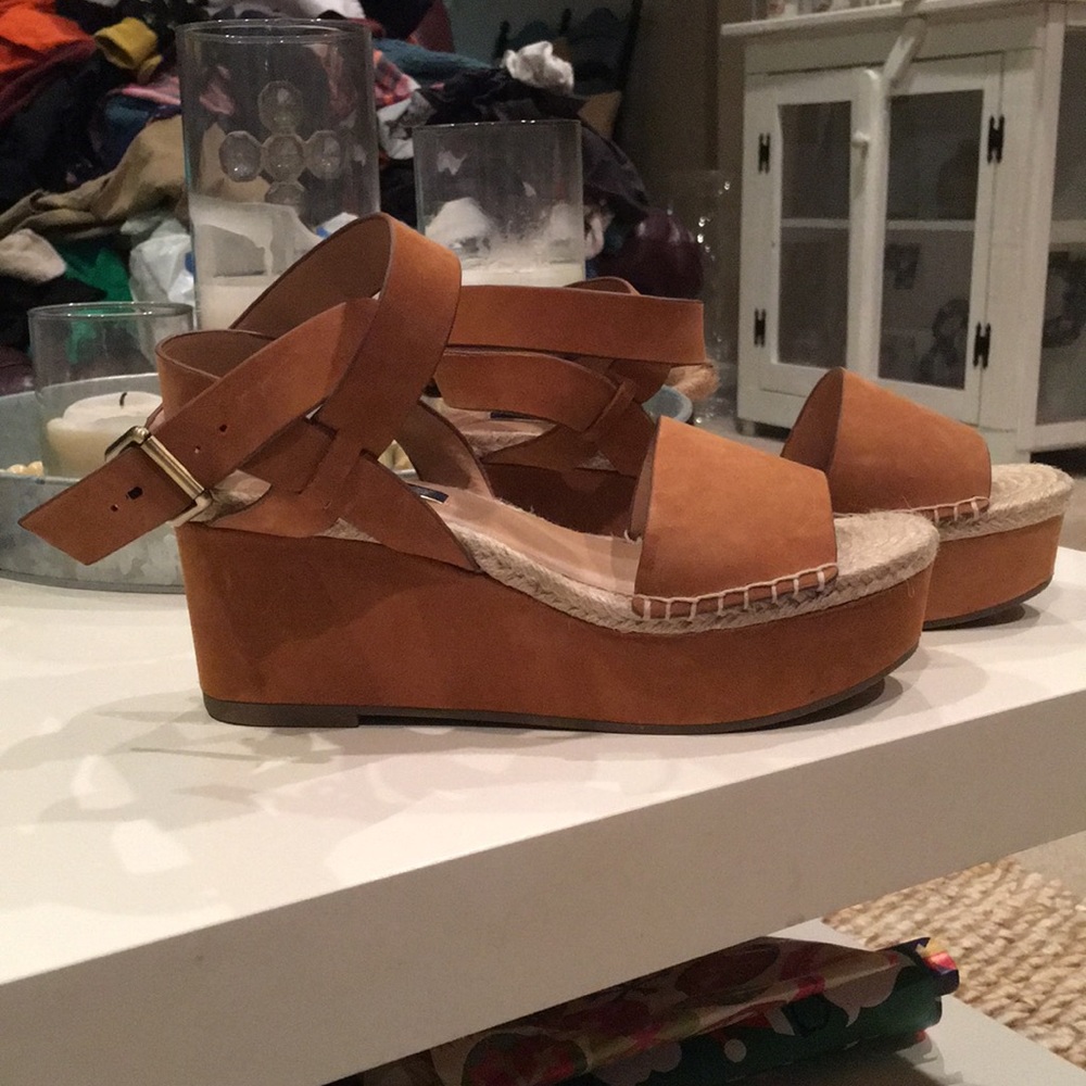 Tan wedges